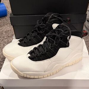 Jordan 10 retro size 10 “I’m back”